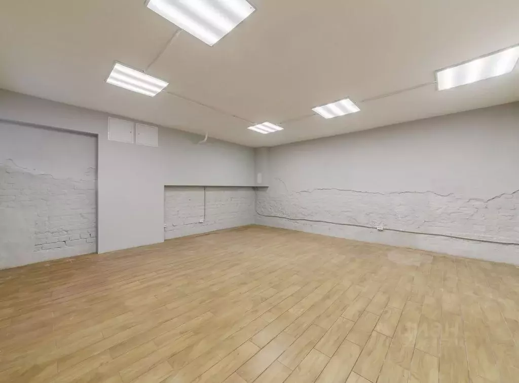 Помещение свободного назначения в Санкт-Петербург просп. Малый ... - Фото 1