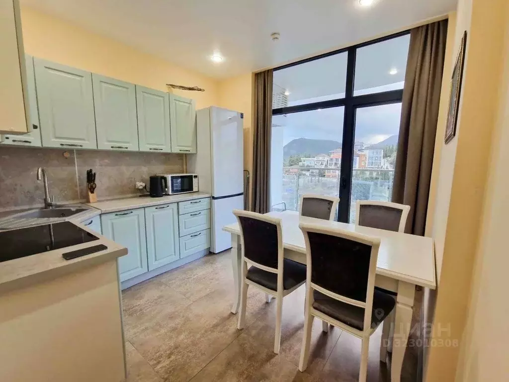 1-к кв. Крым, Алушта ул. Западная, 4 (61.6 м) - Фото 2