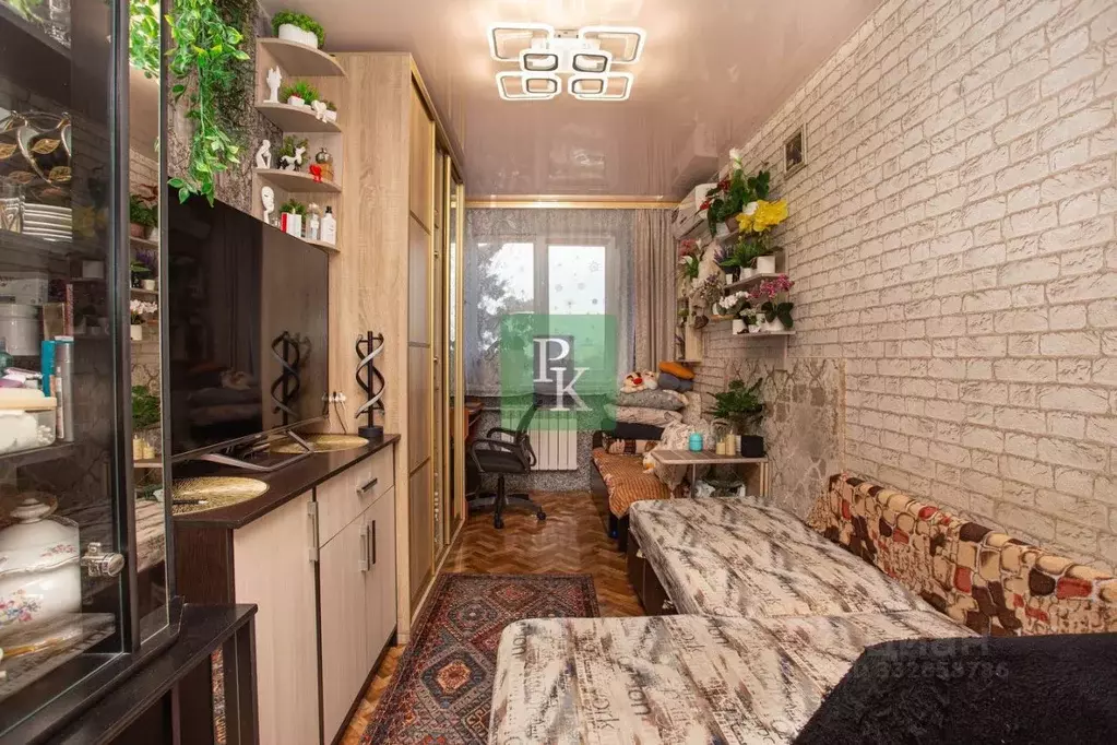 Комната Севастополь ул. Героев Подводников, 6 (12.4 м) - Фото 1