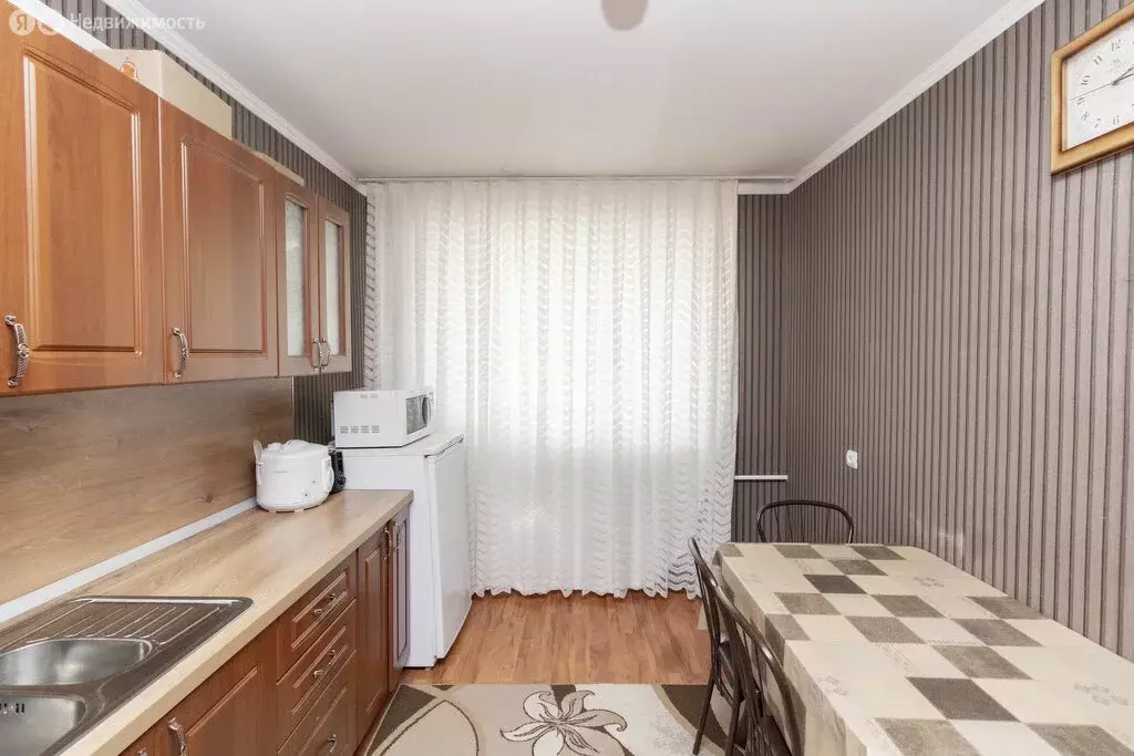 3-комнатная квартира: Боровский, улица Мира, 28 (83.8 м) - Фото 1