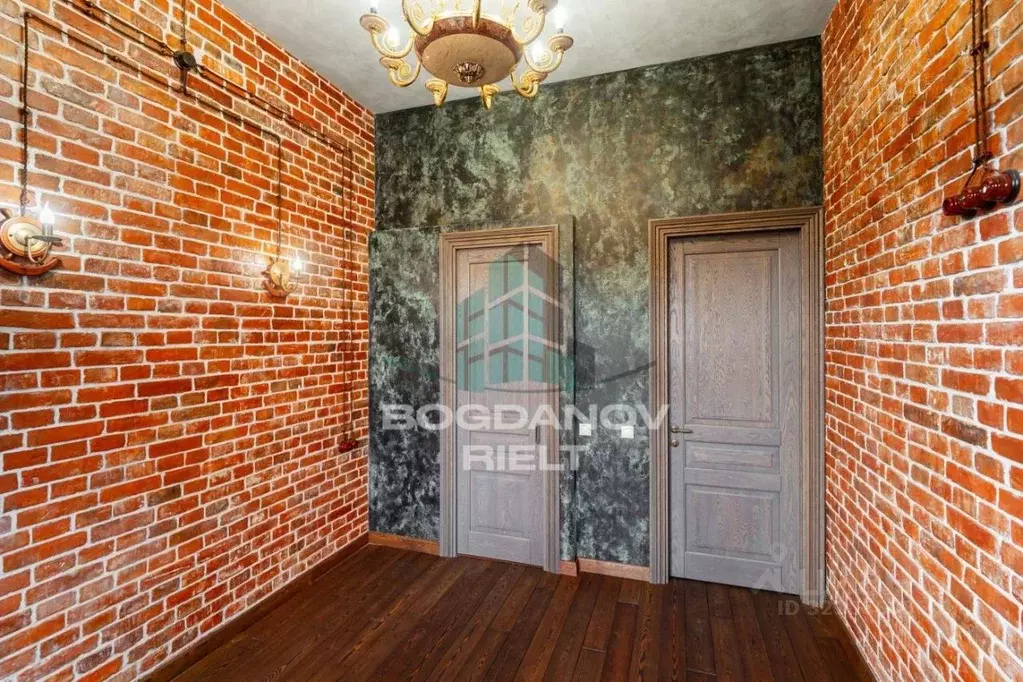 2-к кв. Омская область, Омск Спартаковская ул., 10 (71.9 м) - Фото 2