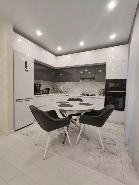 2-к кв. Татарстан, Казань ул. Лукина, 50 (64.0 м) - Фото 1