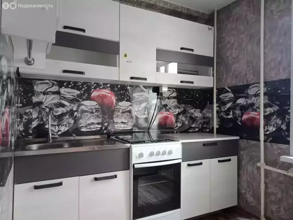 2-комнатная квартира: Курган, улица Томина, 110 (36.2 м) - Фото 1