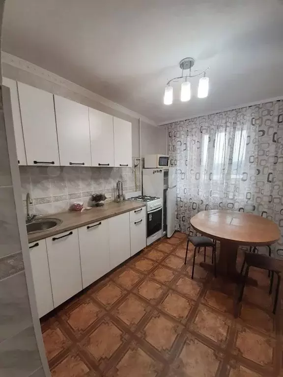 3-к. квартира, 70 м, 5/9 эт. - Фото 0