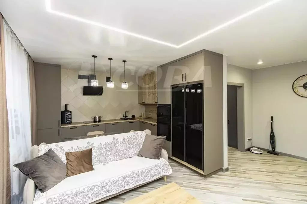 3-к кв. Тюменская область, Тюмень ул. Тимофея Кармацкого, 11к2 (100.0 ... - Фото 1