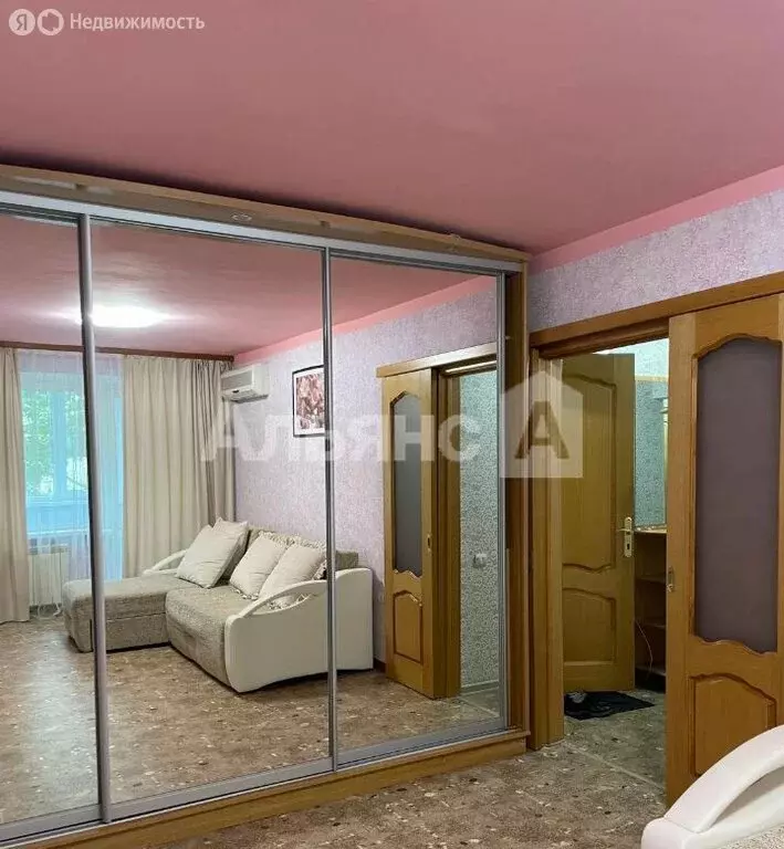 2-комнатная квартира: Шахты, Садовая улица, 28 (46 м) - Фото 1