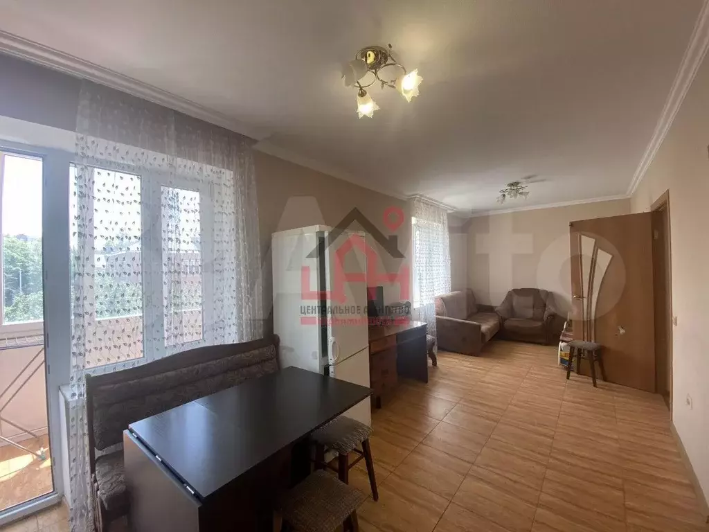 1-к. квартира, 42,6 м, 2/5 эт. - Фото 0