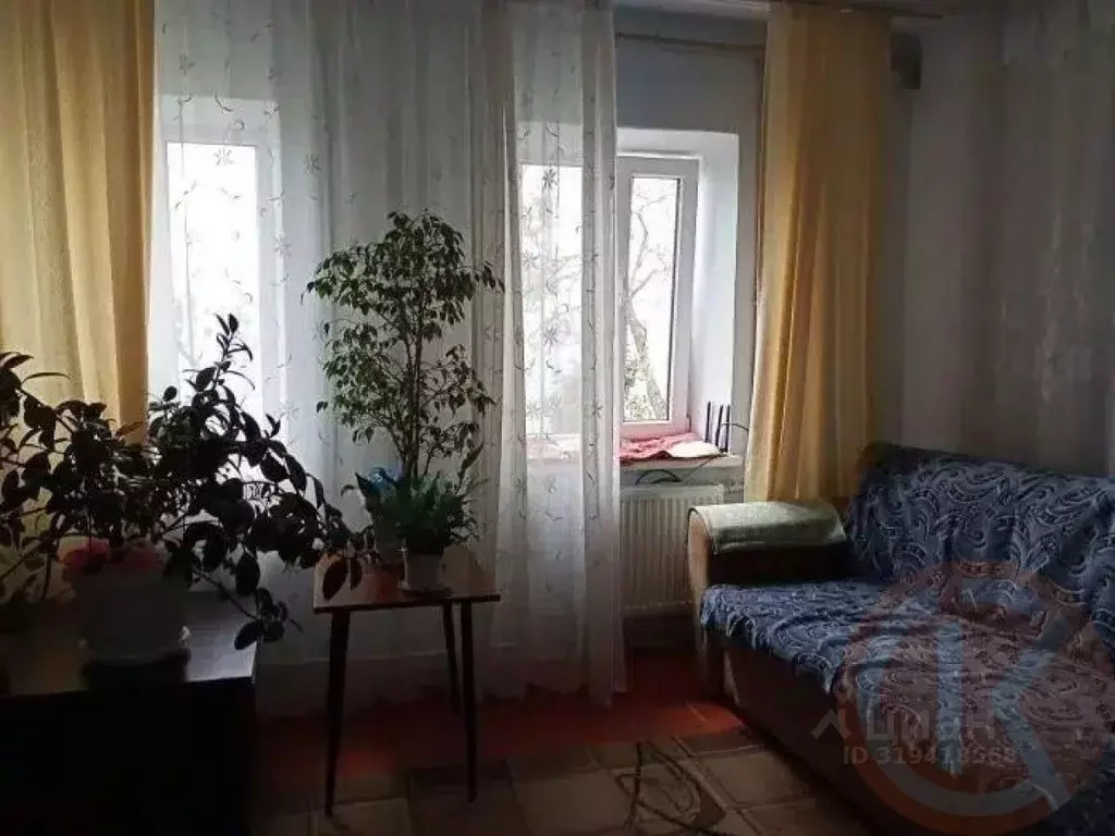 Дом в Крым, Сакский район, с. Суворовское ул. Мира, 48 (50 м) - Фото 1