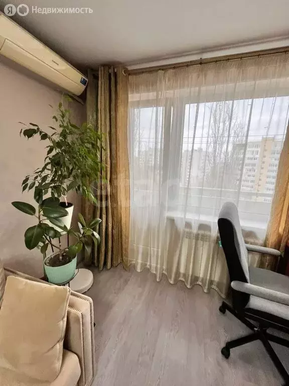 3-комнатная квартира: Саратов, улица имени В.Н. Симбирцева, 14 (60.4 ... - Фото 2