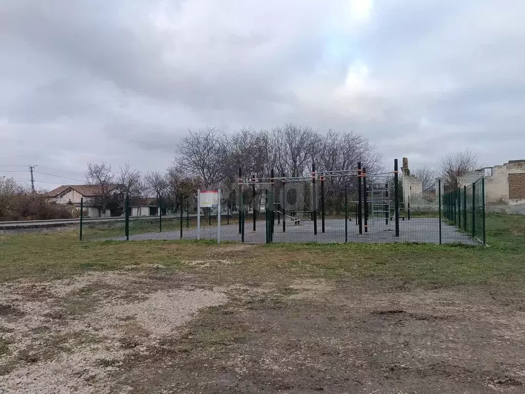 Участок в Крым, Симферопольский район, Трудовское с/пос, с. Ивановка ... - Фото 0
