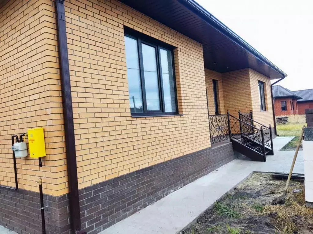 Дом в Белгородская область, Старый Оскол ул. Гвардейская, 21 (140 м) - Фото 2