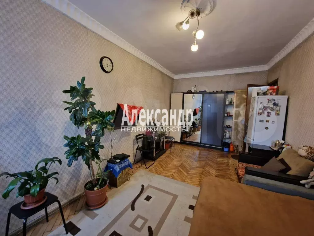 Комната 16 м в 5-к., 2/4 эт. - Фото 1