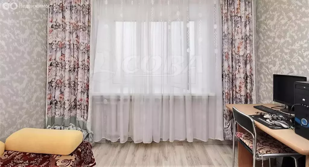 2-комнатная квартира: Тюмень, улица Республики, 220 (47 м) - Фото 1