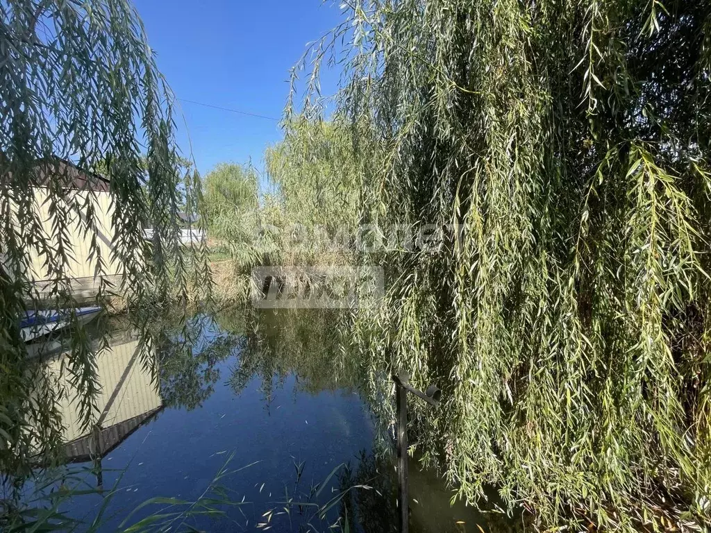 Дом в Краснодарский край, Темрюк ул. Обороны, 2/2 (49 м) - Фото 1