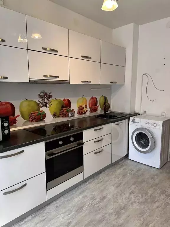 2-к кв. Татарстан, Казань ул. Рауиса Гареева, 92 (50.0 м) - Фото 1