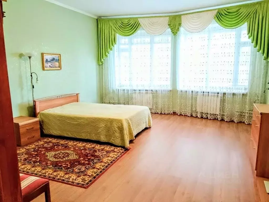 2-к кв. Татарстан, Казань ул. Столярова, 5 (110.0 м) - Фото 1