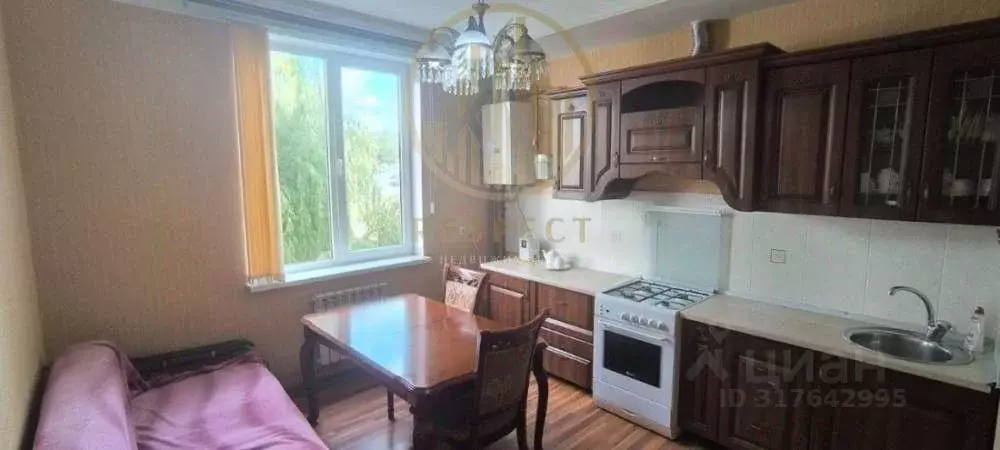 2-к кв. Ставропольский край, Кисловодск Ленинградская ул., 49 (60.0 м) - Фото 1