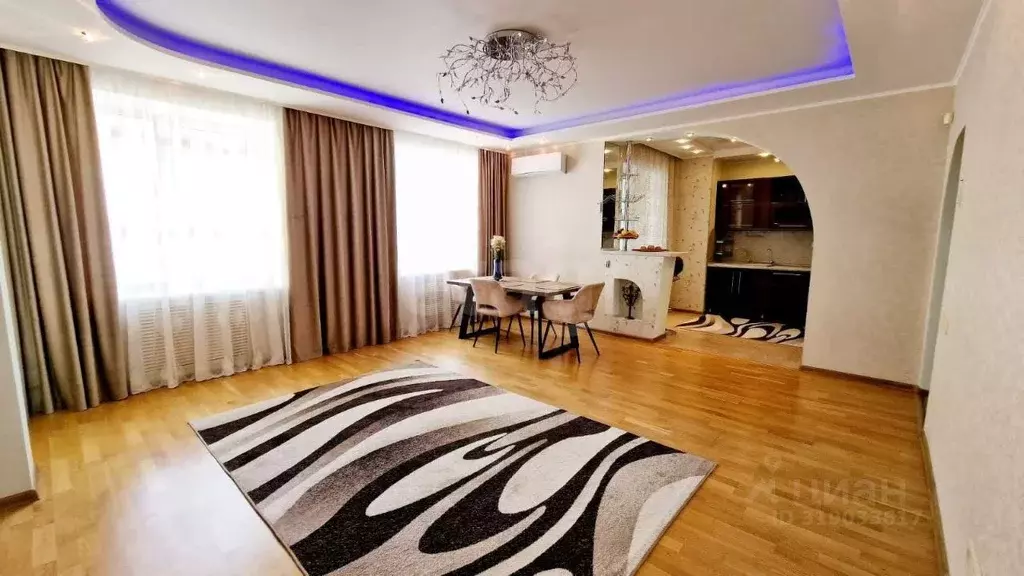 2-к кв. Татарстан, Казань ул. Нигматуллина, 11/84 (69.4 м) - Фото 0