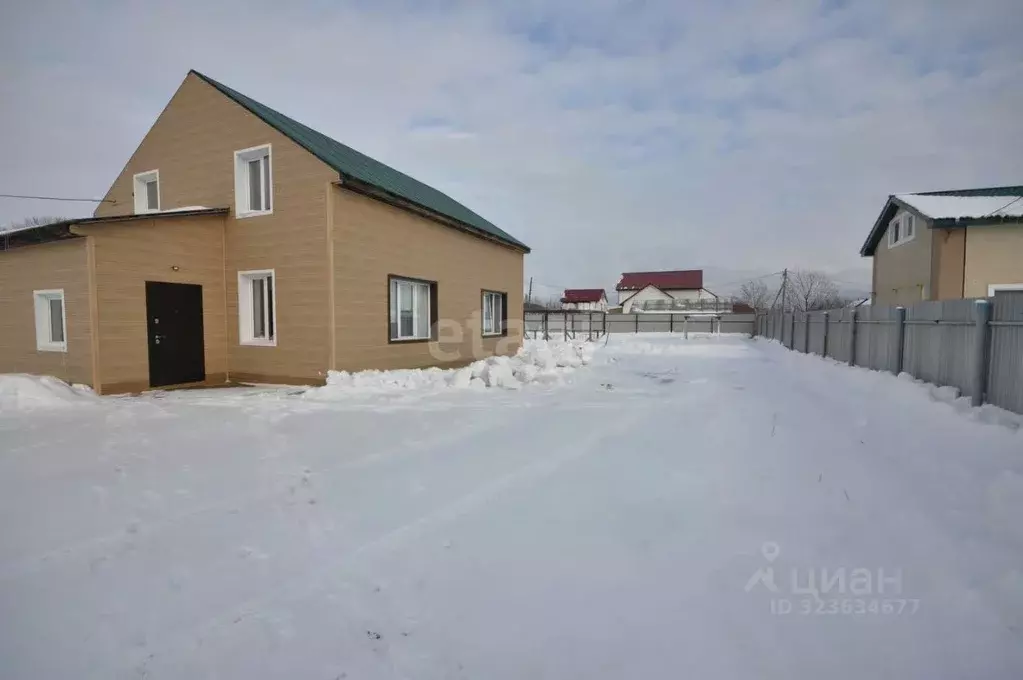 Дом в Сахалинская область, Южно-Сахалинск ул. Памятная, 23/3 (159 м) - Фото 1