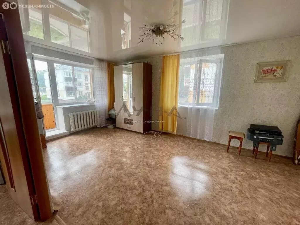 1-комнатная квартира: Набережные Челны, посёлок ЗЯБ, переулок ... - Фото 0