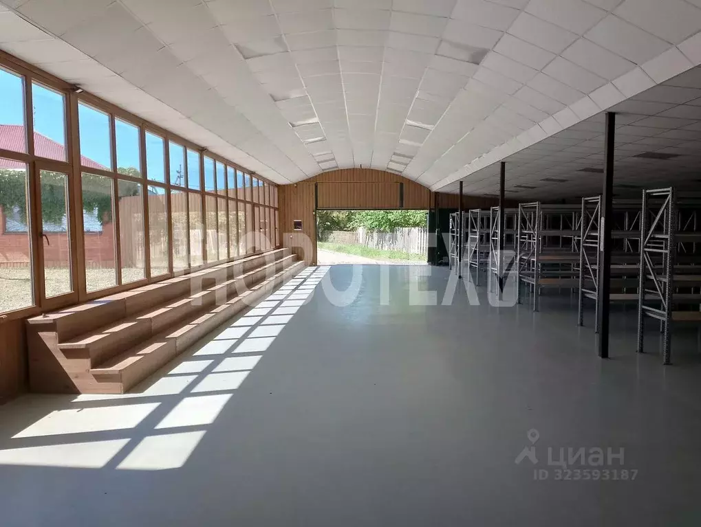 Склад в Краснодарский край, Каневская ст-ца ул. Батуринская, 1А (300 ... - Фото 1