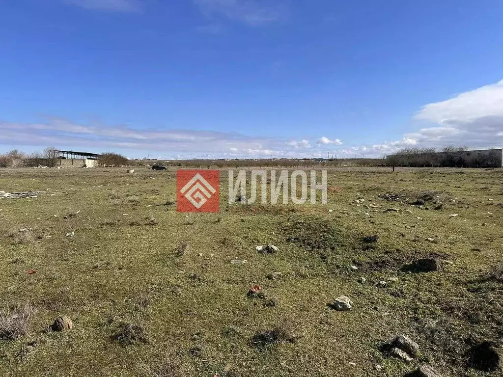 Участок в Крым, Ленинский район, Семисотское с/пос, с. Каменское  (6.0 ... - Фото 2