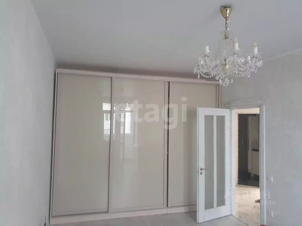 3-к кв. Крым, Феодосия ул. Габрусева, 13Б (76.5 м) - Фото 1