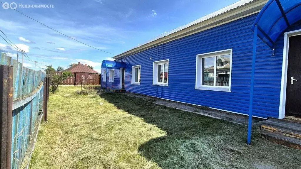 Дом в посёлок городского типа Сосновка, Сосновская улица, 24 (212 м) - Фото 0