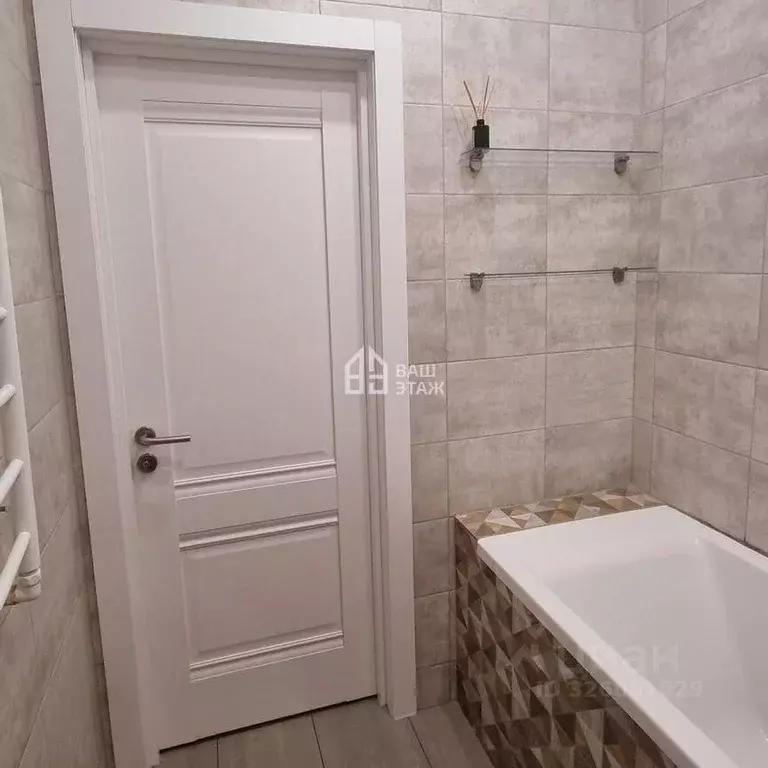 2-к кв. Калужская область, Калуга ул. Фомушина, 29 (67.0 м) - Фото 2