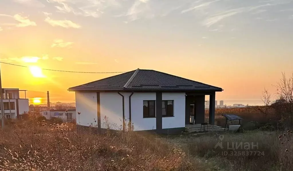 Дом в Краснодарский край, Новороссийск ул. Майора Кирилла Часовских, 7 ... - Фото 1