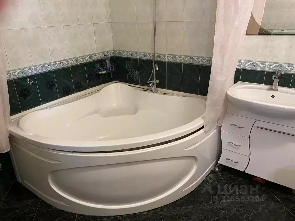 3-к кв. Самарская область, Самара Ташкентская ул., 246 (106.0 м) - Фото 1