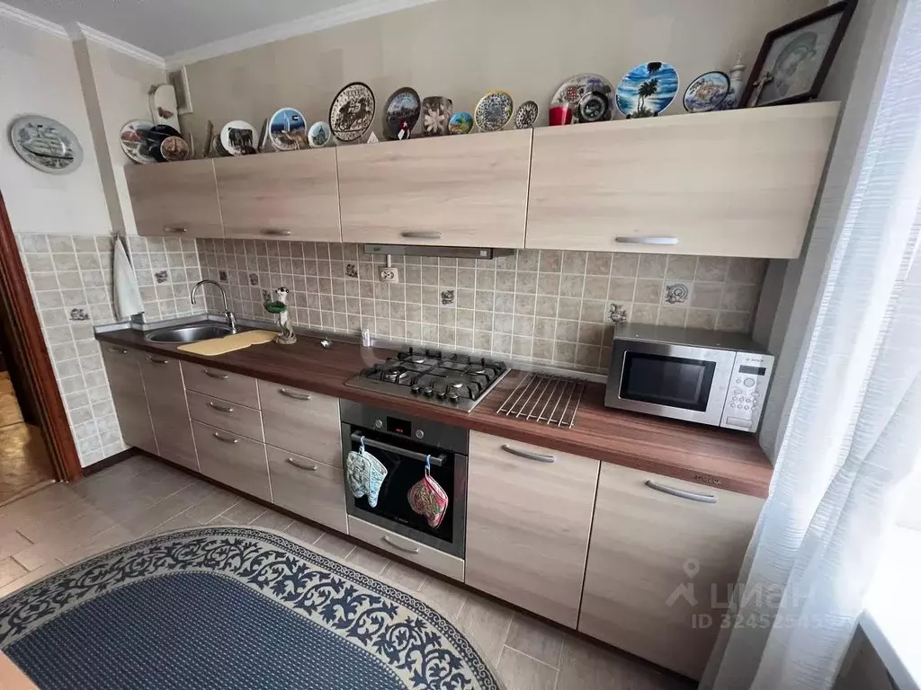 3-к кв. Башкортостан, Стерлитамак Коммунистическая ул., 74 (61.0 м) - Фото 1