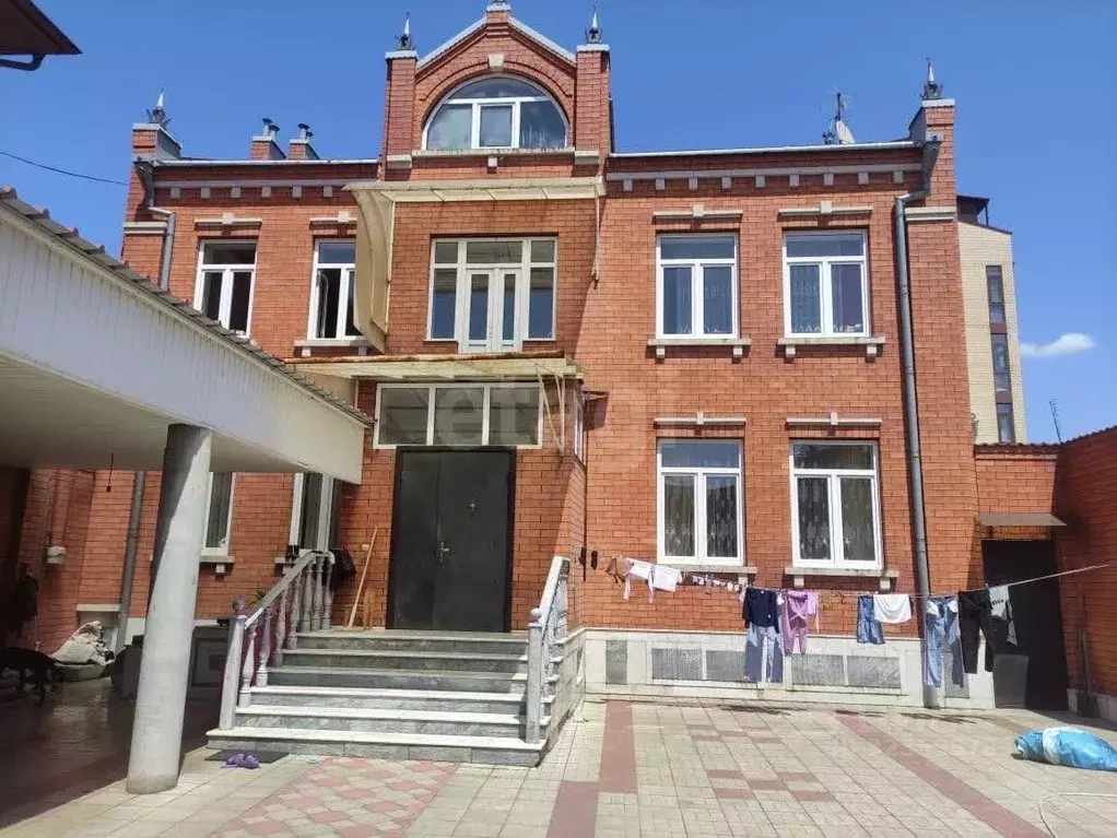 Дом в Северная Осетия, Владикавказ ул. Калоева, 300 (408 м) - Фото 2