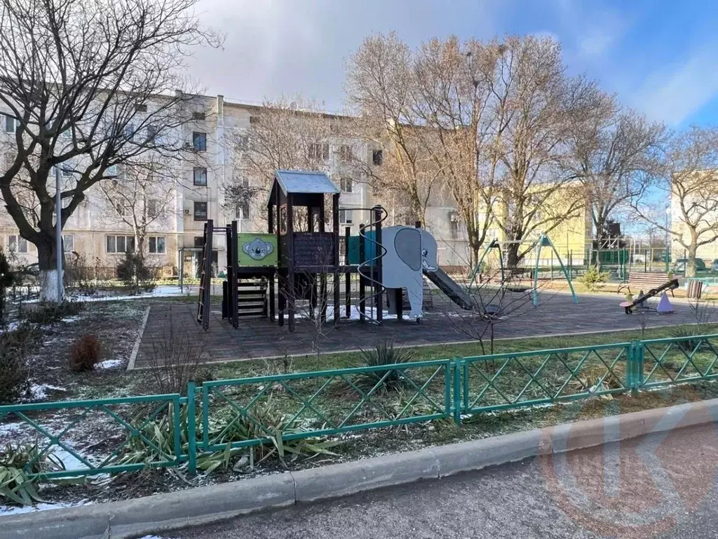 1-к кв. Крым, Сакский район, с. Уютное ул. Кирова, 10 (36.3 м) - Фото 1