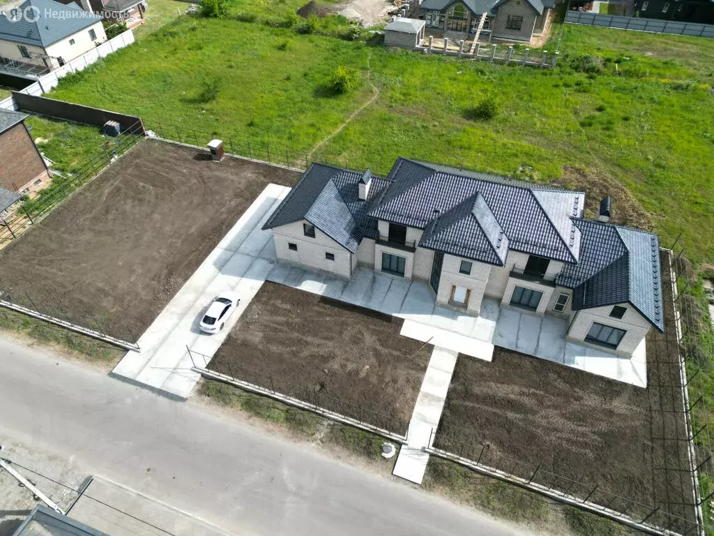 Дом в Аксай, улица Вартереса Самургашева, 12 (450 м) - Фото 1