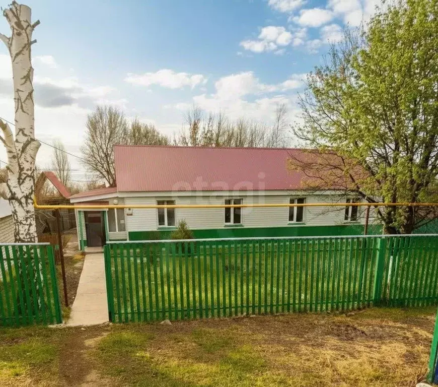 Помещение свободного назначения в Татарстан, Камское Устье пгт ул. ... - Фото 1