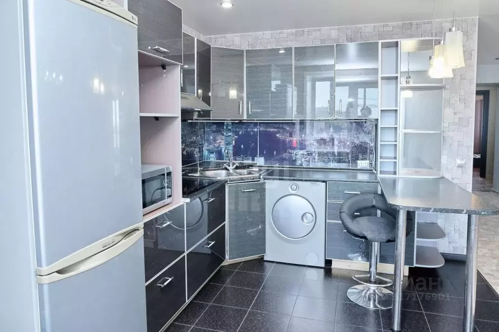 2-к кв. Амурская область, Благовещенск ул. Строителей, 66 (68.0 м) - Фото 2