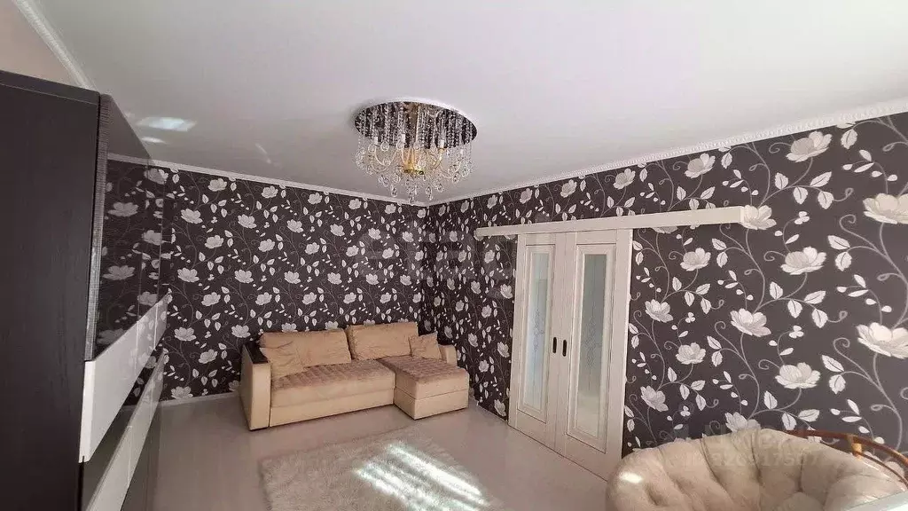 2-к кв. Владимирская область, Ковров ул. Строителей, 15 (58.4 м) - Фото 0