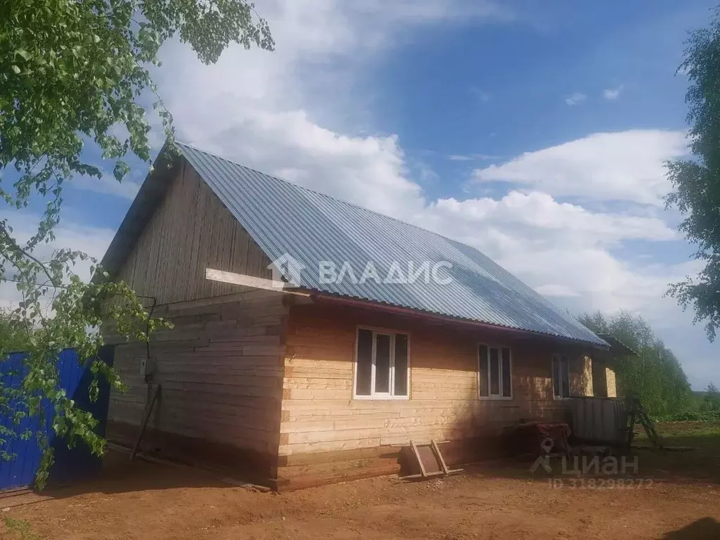 Дом в Коми, Сыктывдинский район, Лэзым муниципальное образование, с. ... - Фото 0