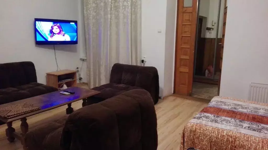 2-к кв. Крым, Ялта муниципальный округ, Ливадия пгт ул. Батурина, 28 ... - Фото 2