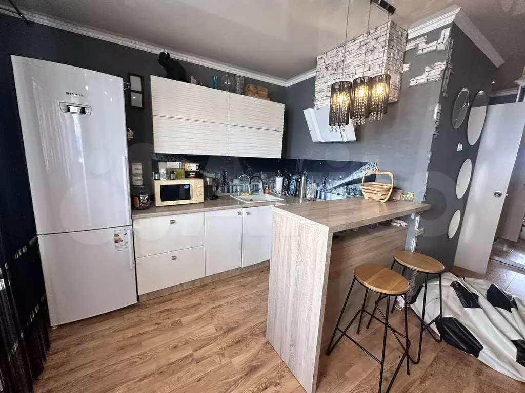 1-к. квартира, 45 м, 10/10 эт. - Фото 0