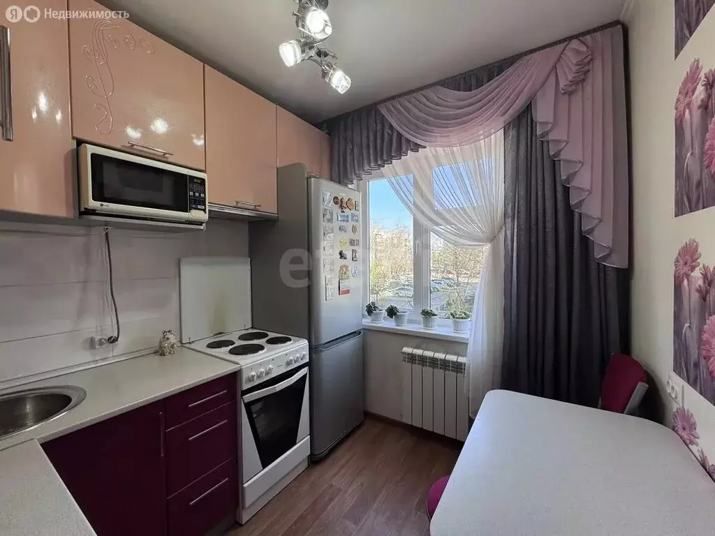 2-комнатная квартира: Черногорск, Юбилейная улица, 18 (47.4 м) - Фото 2