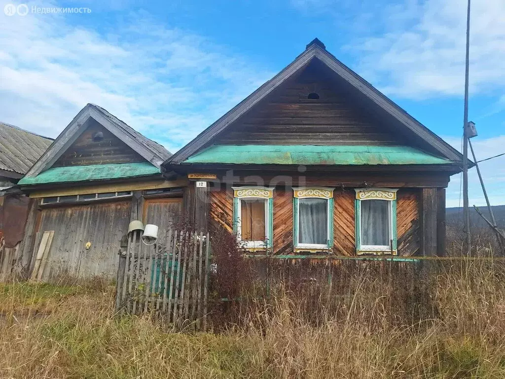 Дом в Висимо-Уткинск, Комсомольская улица (28 м) - Фото 1