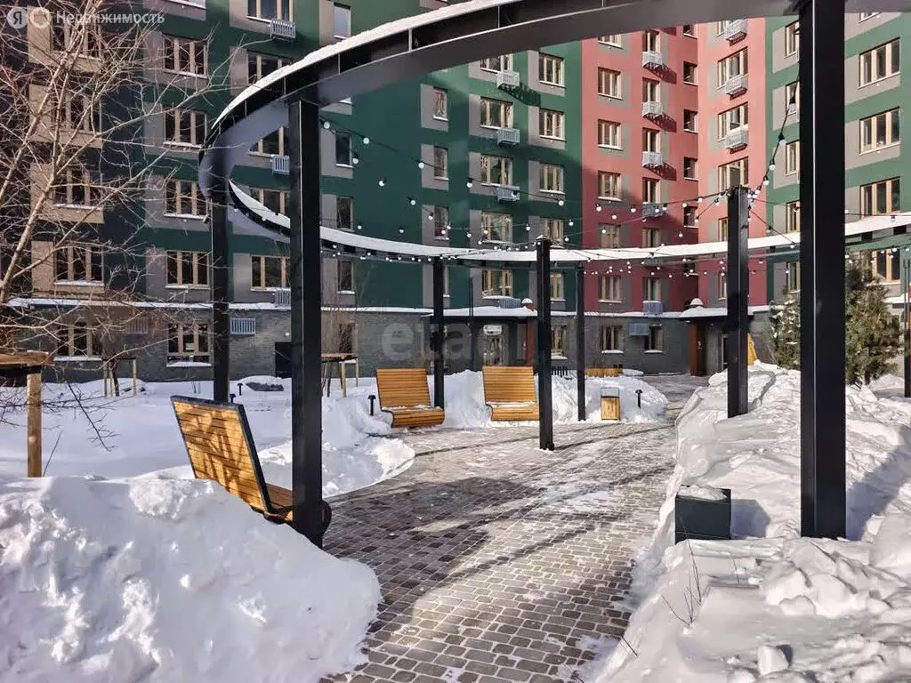 2-комнатная квартира: Тюмень, улица Республики, 204к12 (69.6 м) - Фото 1