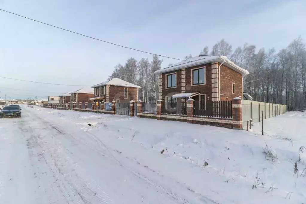 Дом в Тюменская область, Тюменский муниципальный округ, д. Падерина ... - Фото 1