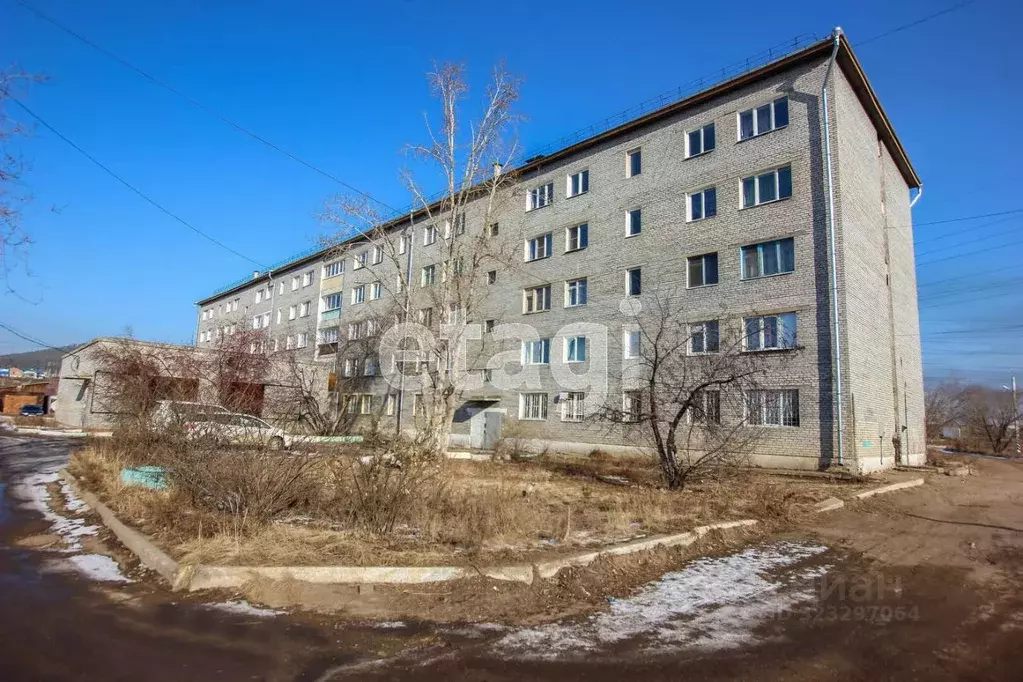 2-к кв. Бурятия, Улан-Удэ ул. Любови Шевцовой, 2А (42.6 м) - Фото 1