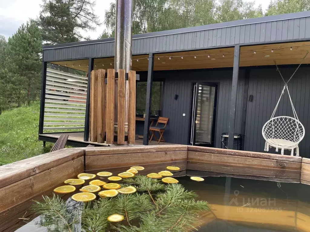 Дом в Челябинская область, Миасский городской округ, пос. Верхний ... - Фото 1