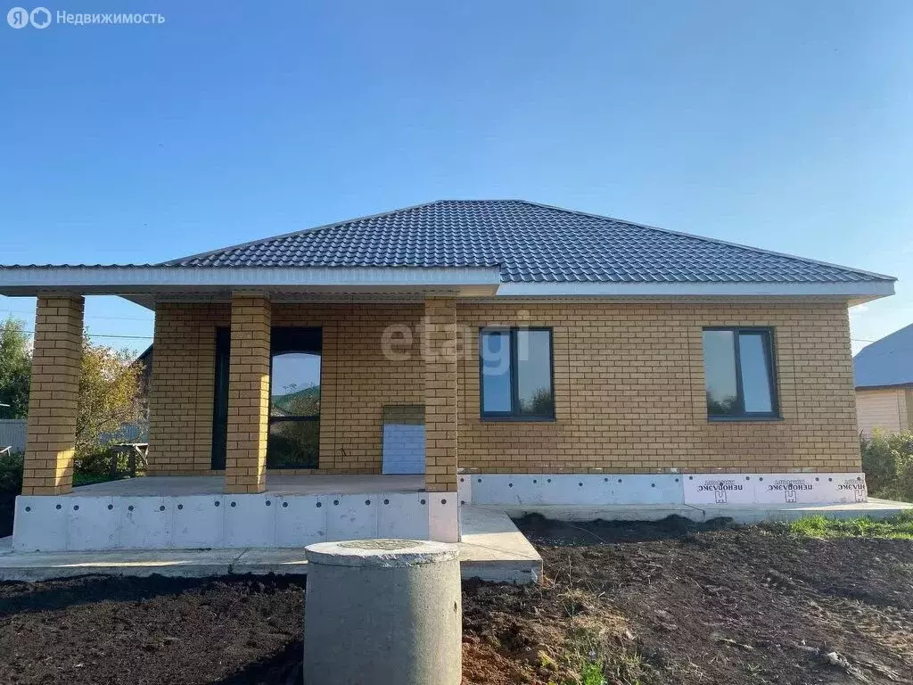 Дом в село Акбердино, улица Аквалангистов (110 м) - Фото 2