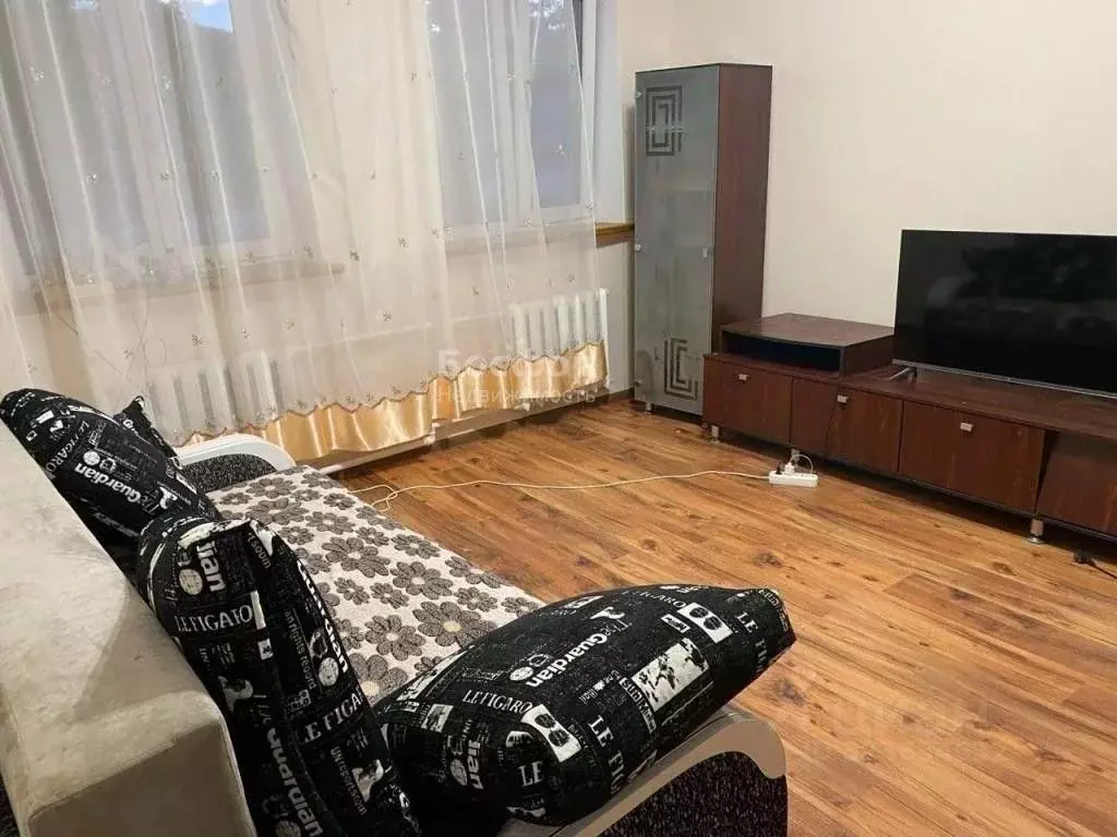 2-к кв. Крым, Феодосия ул. Челнокова, 24 (42.5 м) - Фото 1