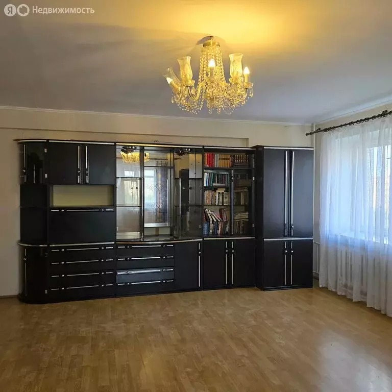 3-комнатная квартира: Лобня, улица Крупской, 20к1 (107 м) - Фото 2